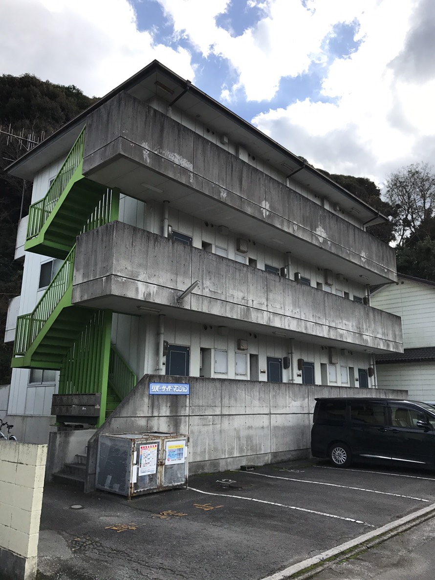 リバーサイドマンション205